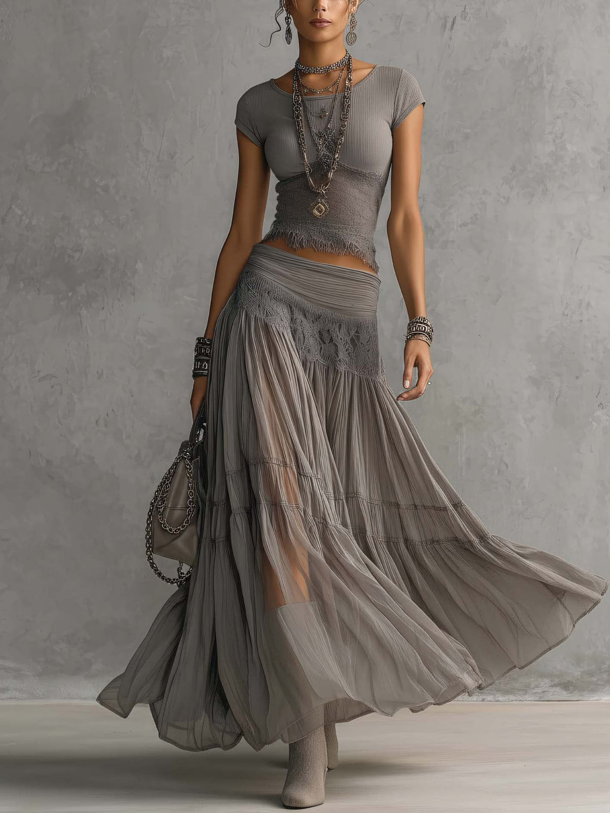 Emilia | Ethnisches Ensemble mit ätherischem Charme