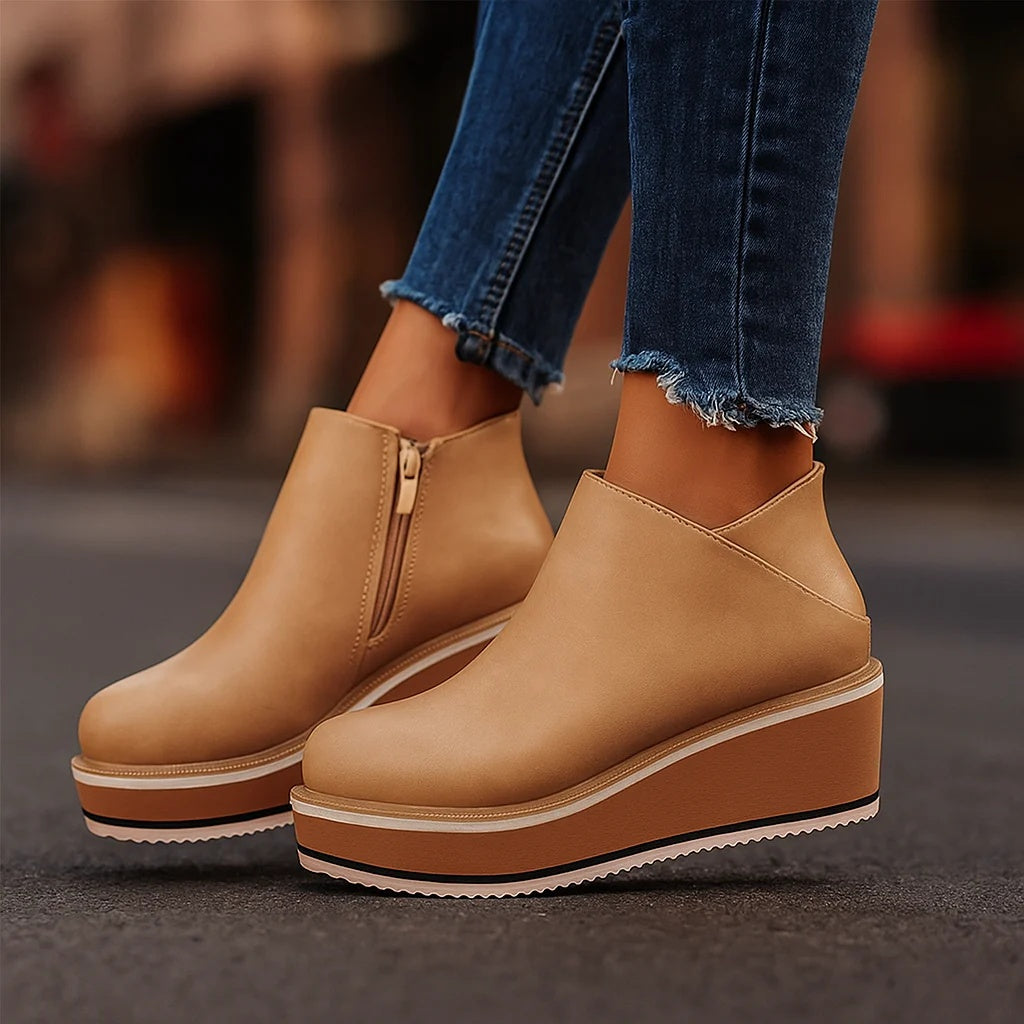 Coralie | Wedge-Stiefeletten mit seitlichem Reissverschluss