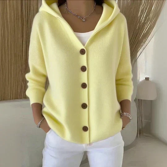 Merel | Strickjacke mit Kapuze und Knöpfen