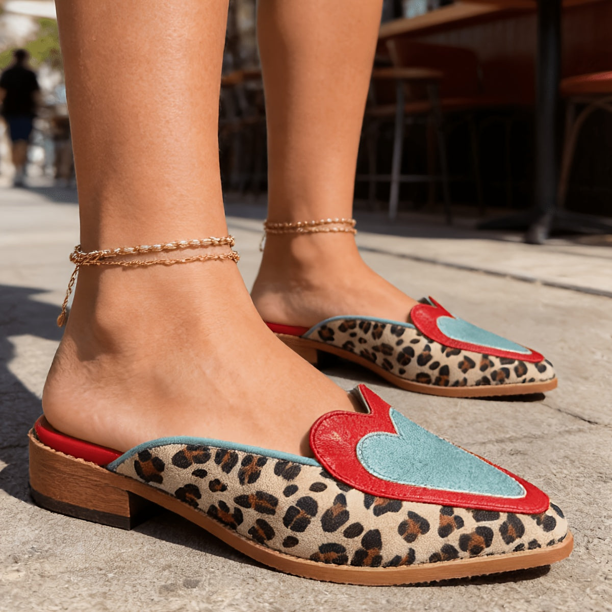 Perlia | Riemenlose Mules mit Leopardenmuster