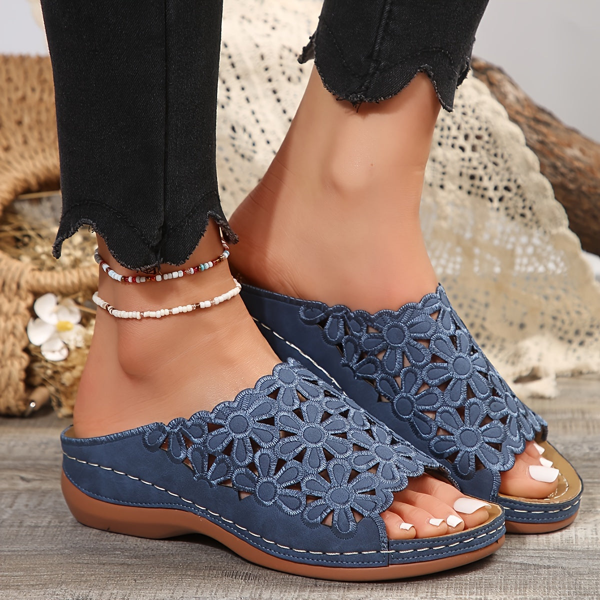 Karen I Orthopädische Sandalen auf einem bequemen Keil