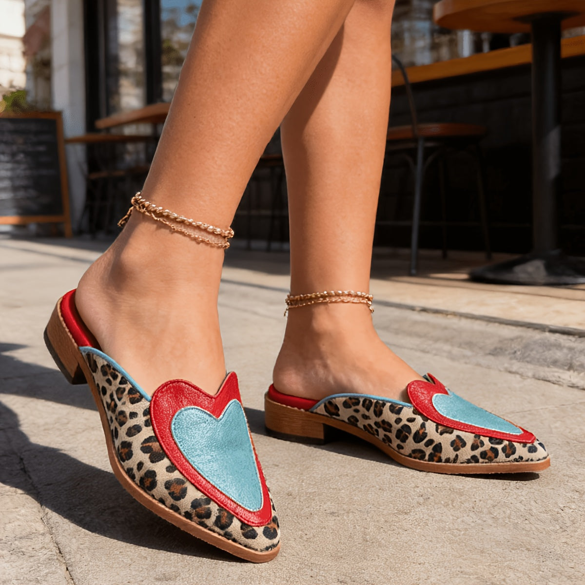 Perlia | Riemenlose Mules mit Leopardenmuster