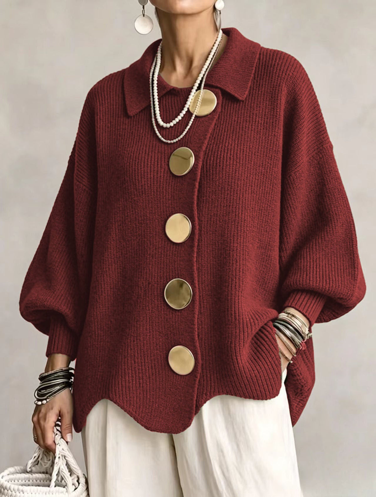 Isadora | Oversize-Strickjacke mit grossem Metallknopfkragen