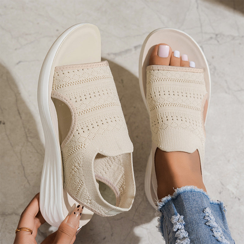 Zina | Atmungsaktive Strick-Plateausandalen