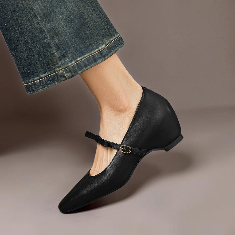 Bryony | Bogenriemen Mary Jane Pump